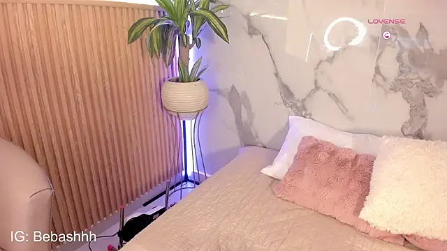 Fyre_divine's Live XXX Chat