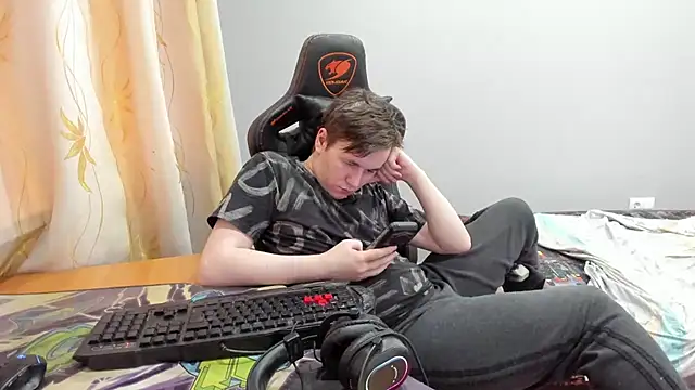 Chatroom XXX en direct de iliaskrislove
