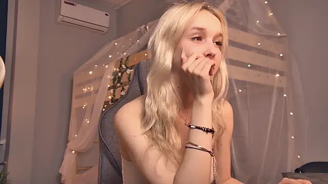 MaoqiBeverly's Live XXX Chat
