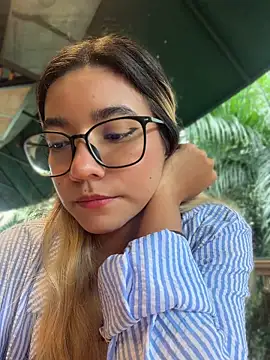 Pretty_roxxyy Chat XXX in diretta