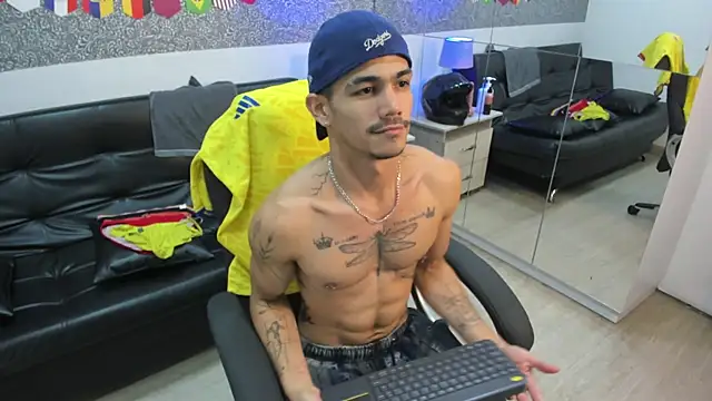 Chat +18 de Jared_Cole ao vivo