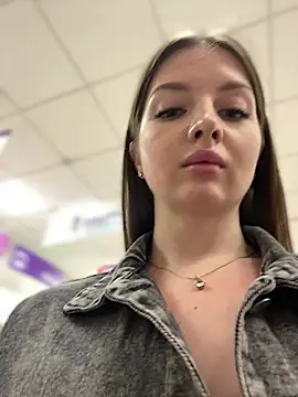 Chat +18 de KrisMagnoly ao vivo