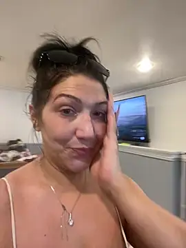 LittleMissEeve's Live XXX Chat