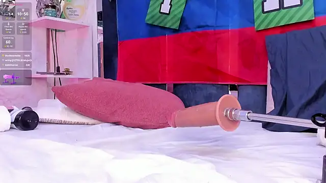 VeronicaRyan élő XXX-chatje