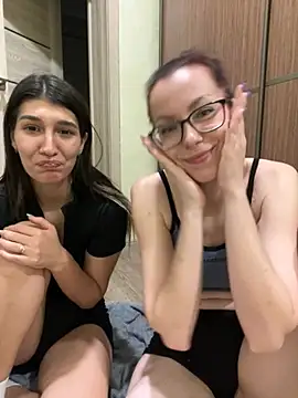RussianGirls_のライブXXXチャット