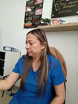 צ'אט XXX בשידור חי של _Dentist-Madisson_04