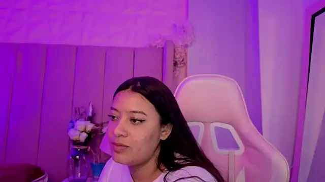 แชท XXX สดของ MollyBigBoobs12