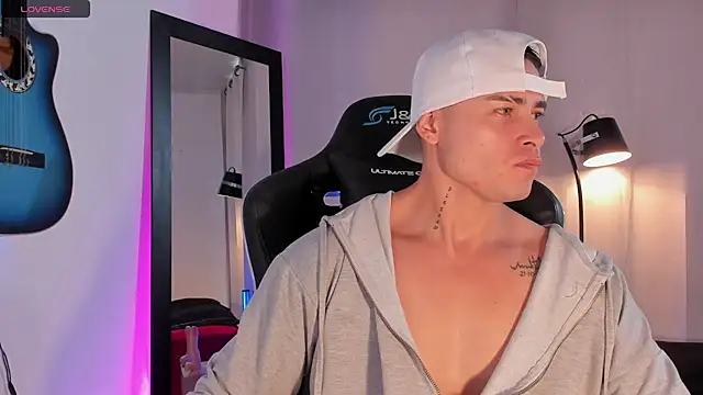 connorsmiithn Live XXX chat