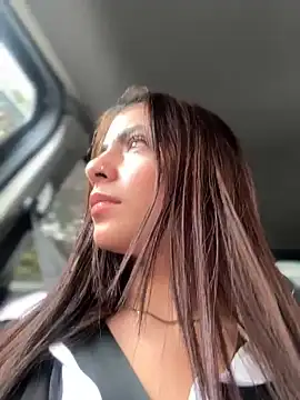 Hanna_Cruz_ Adlı Modelin Canlı XXX Sohbeti