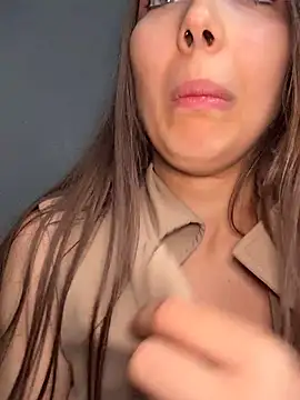 Živý XXX chat ICrazyOneIRL