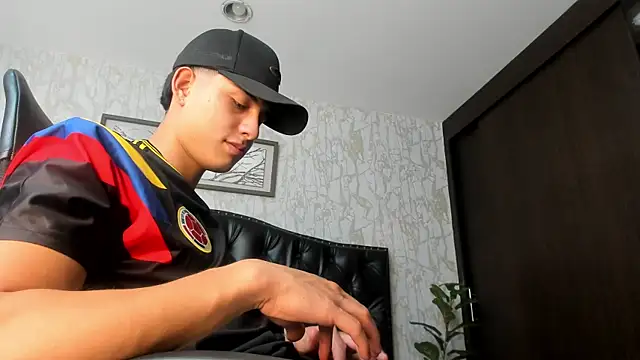 Онлайн чат XXX Lander_Cruz