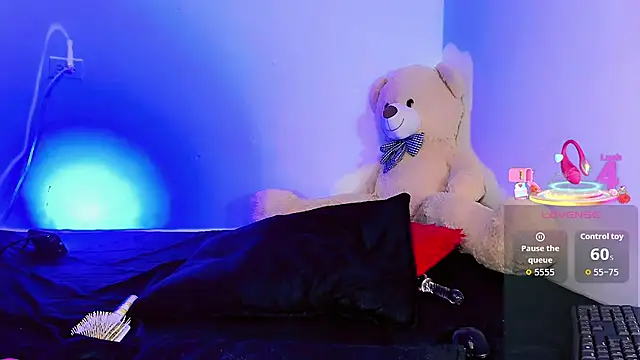 daniela_dolls: απευθείας συνομιλία ΧΧΧ