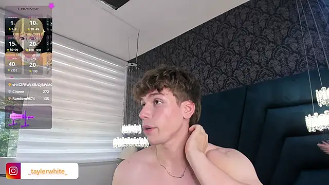 Chat +18 de TaylerWhite ao vivo