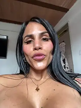 chiquiscaro XXX чат на живо