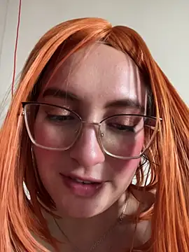 VioletPearson Adlı Modelin Canlı XXX Sohbeti