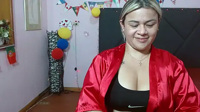 pamela_echeverria élő XXX-chatje