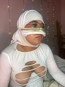 Maisa_issa webcam show