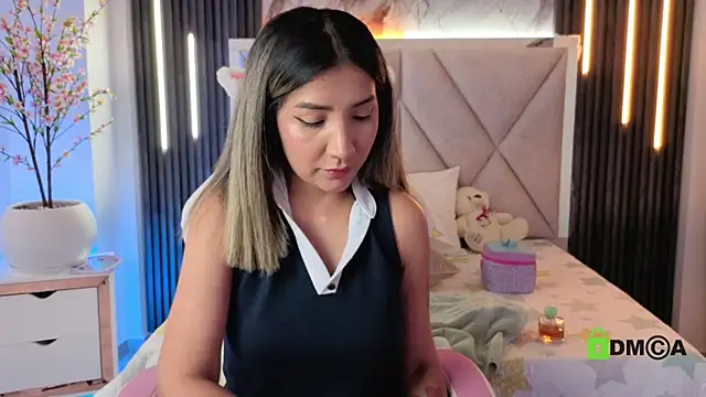Happy_tits' Live XXX Chat