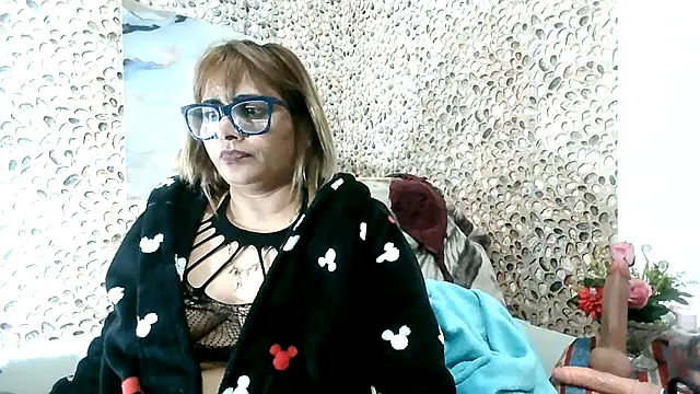 IndianSeducerXXX's Live XXX Chat