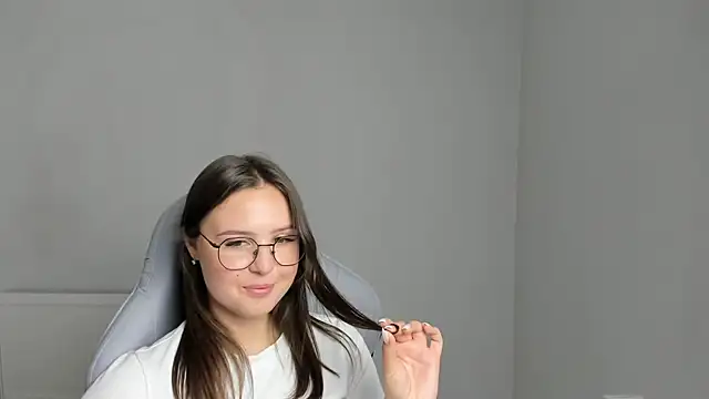 Regina_cute_'s Live XXX Chat