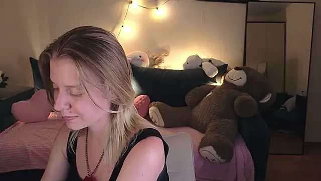 Chat XXX en directo de Viki_Charm