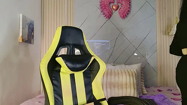 Lilith_Ink99 Chat XXX in diretta