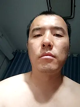 chinese_daddy Show in webcam