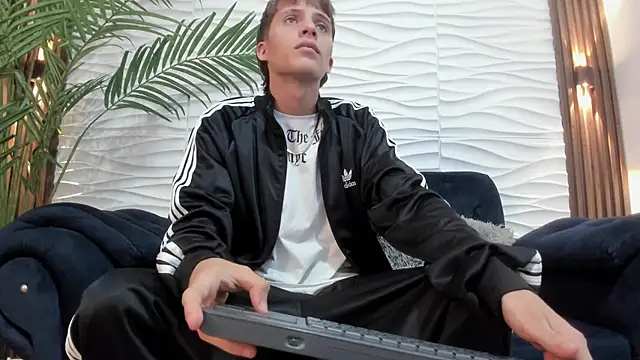 Czat XXX na żywo – Pavo_tv