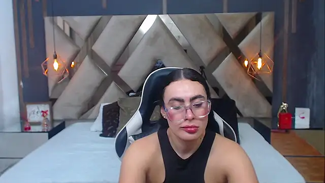MartinaaFit's Live XXX Chat