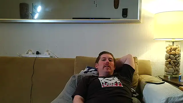 9VOLTT's Live XXX Chat