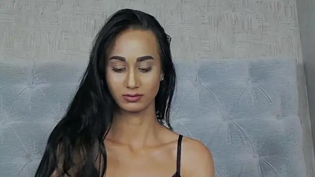Chat XXX en directo de LexxyBloom