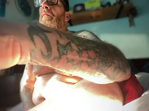 Tattooednakedguy 웹캠 쇼