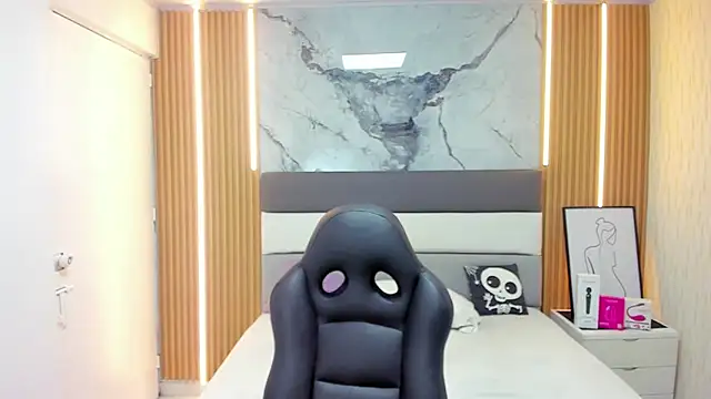 LEYNABRAUN Chat XXX live