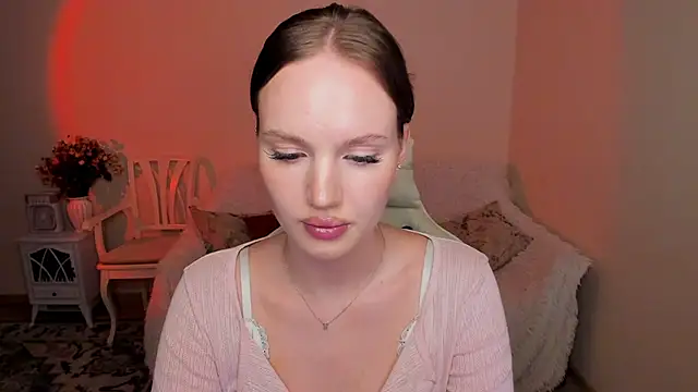 Chat +18 de MishkaMe ao vivo