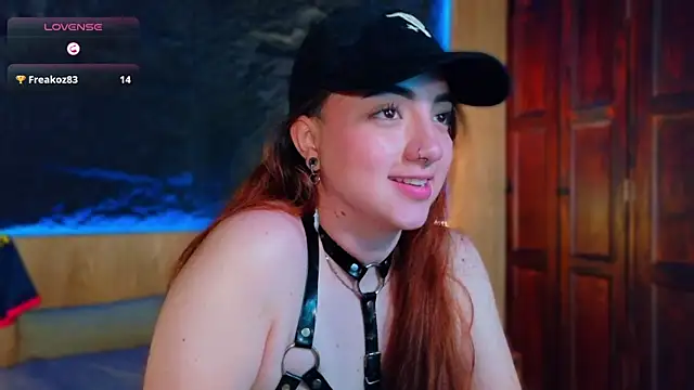 Lexavega_ live XXX chat