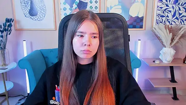 Živý XXX chat SayaHeartnet