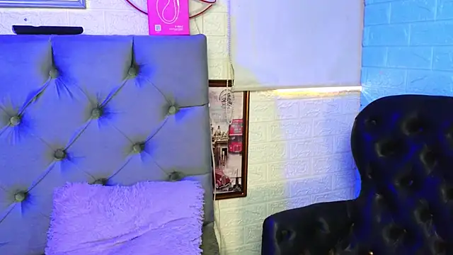 BarbaraSoul live XXX chat