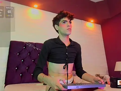 Chatroom XXX en direct de Nicolass_23