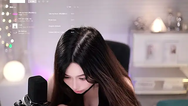แชท XXX สดของ SleepArtist