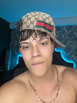 Chat XXX en directo de DilanMiller_