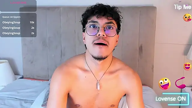 Živý XXX chat kai_storn