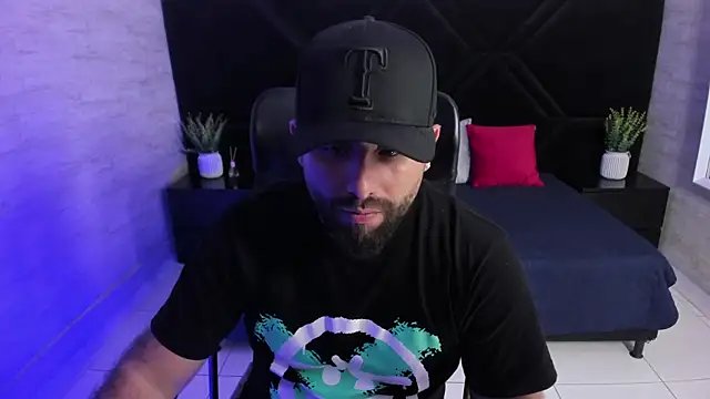 Chat XXX Live jhon_bear03