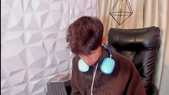 Ethan_qop 现场XXX聊天