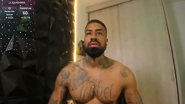 OstinDaniels Chat XXX in diretta