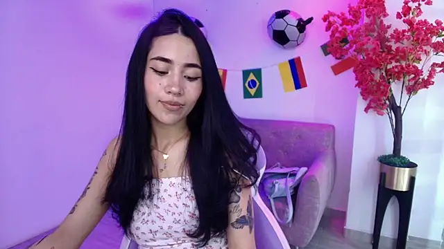 Rainy_doll's Live XXX Chat