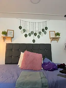 Hannha_1's Webcam Show