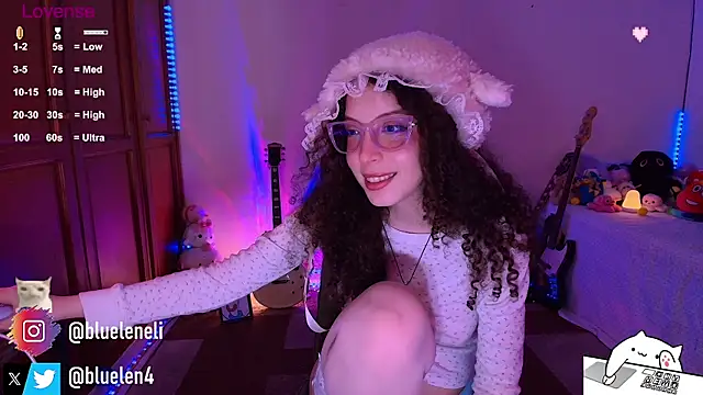 XXX chat uživo modela bluelen