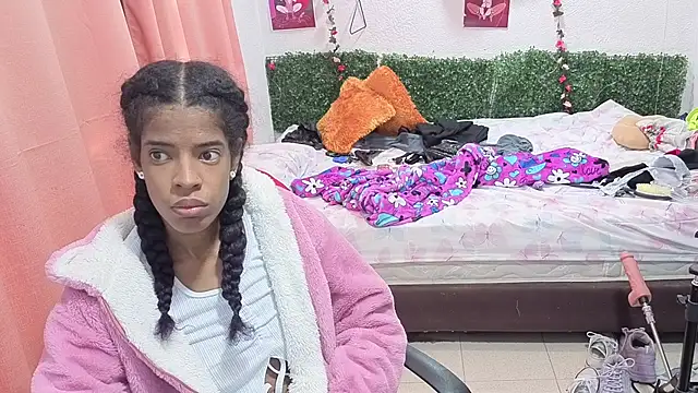 thianahorny 网络视讯表演