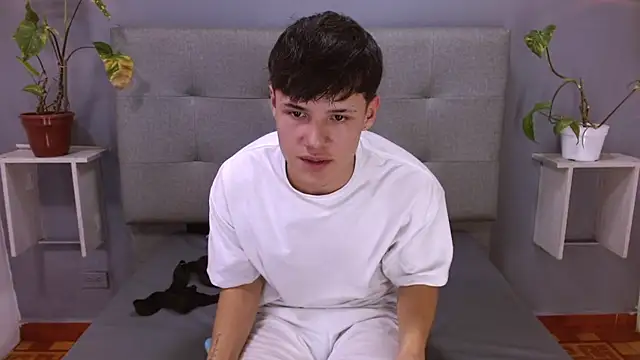 Kevin_Tupe Live XXX-chat