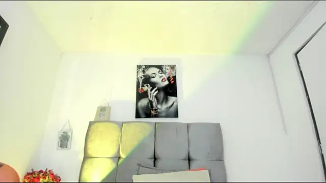 Chat +18 de Ariel_star1 ao vivo